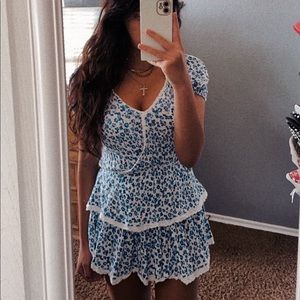 Isabelles cabinet dress